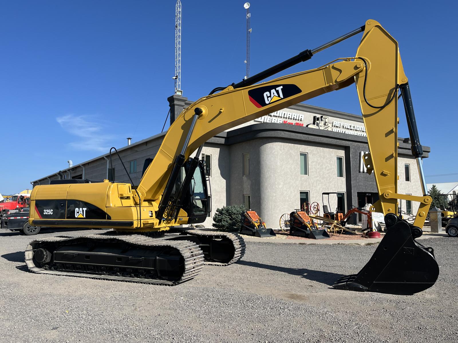 ./imagenes/INVOICE/2019/17349/EXCAVATOR CATERPILLAR 325CL (1).JPG